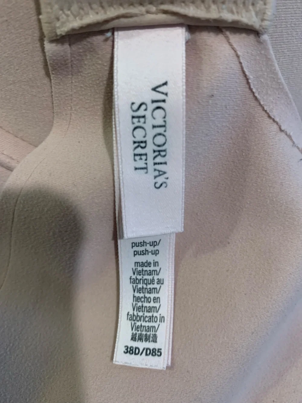 Victoria’s Secret Pink/Nude Push Up Bra with Gold V Accent 38D - Picture 3 of 10